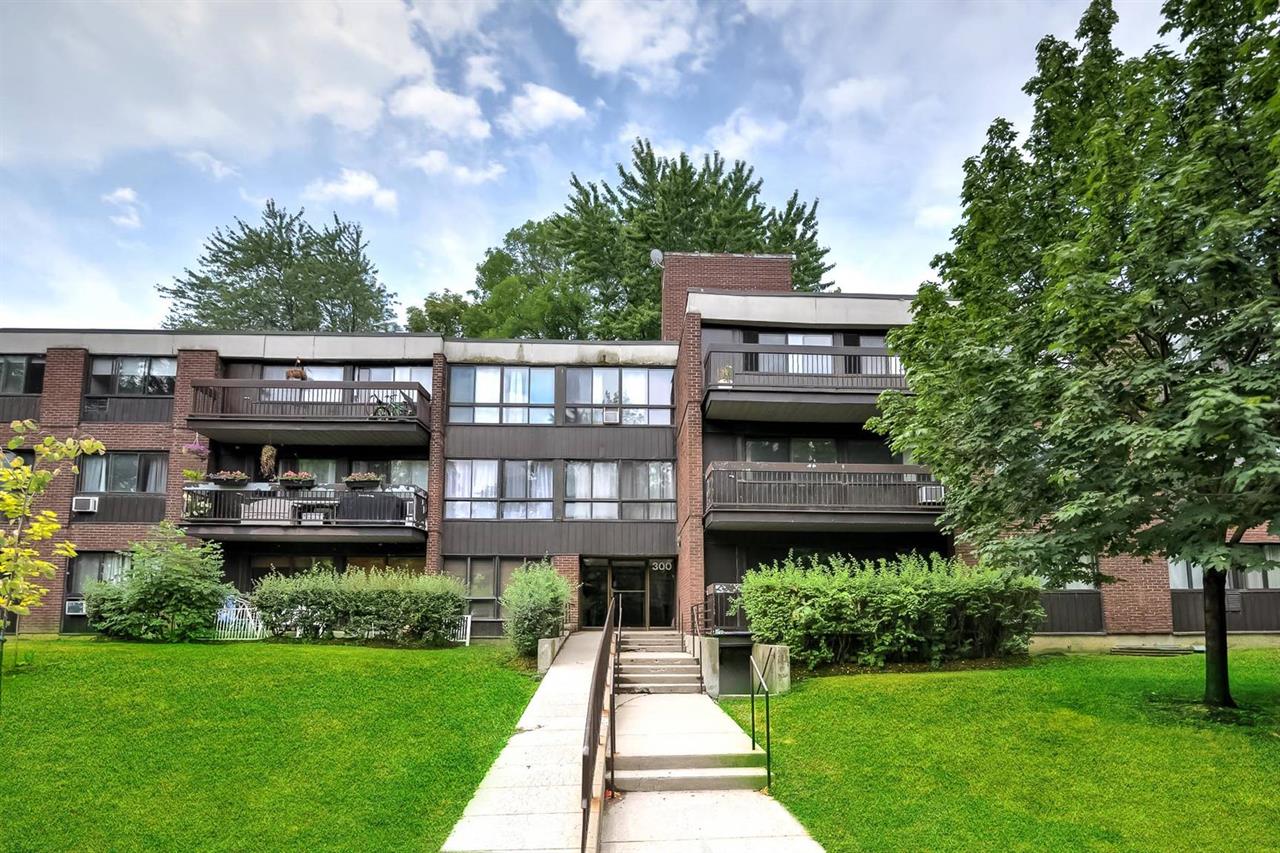 2 Bedroom - 300 Rue Elgar, Verdun