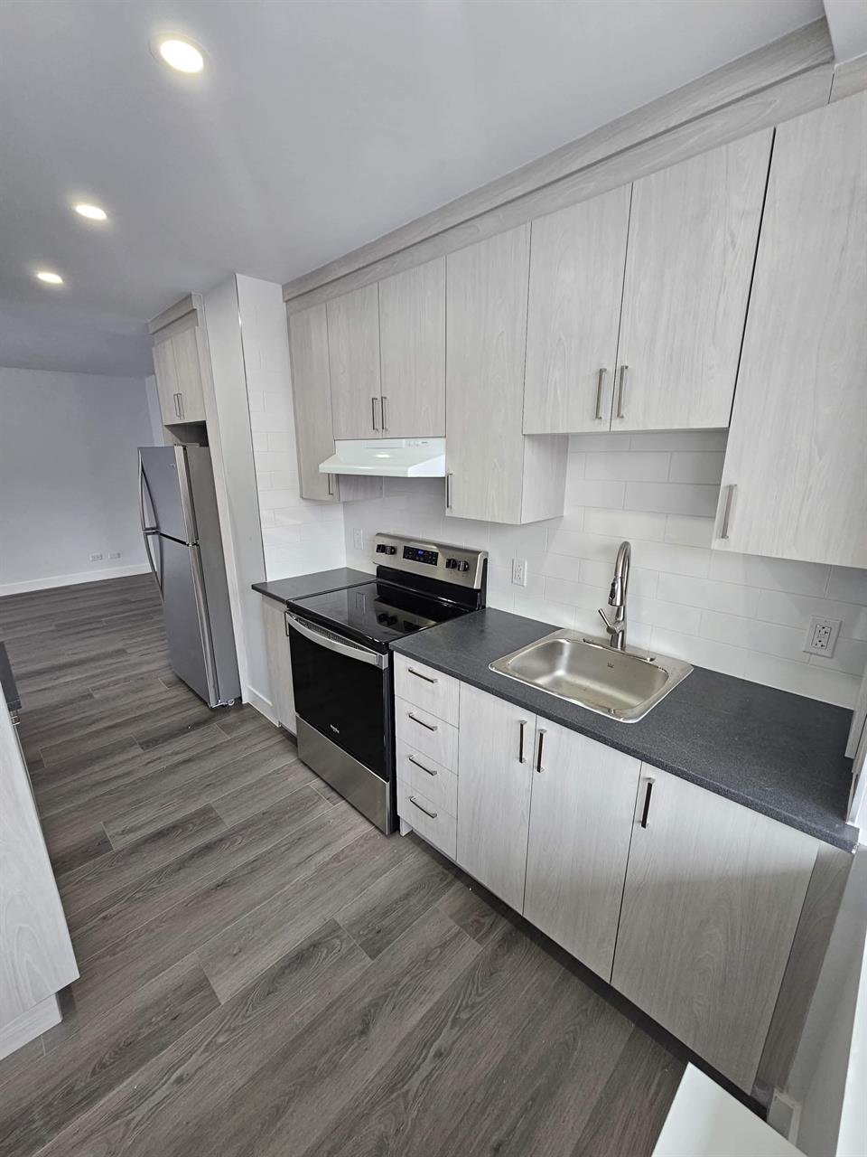 2 CH - 1 SDB - Montréal - $1,900 /mo