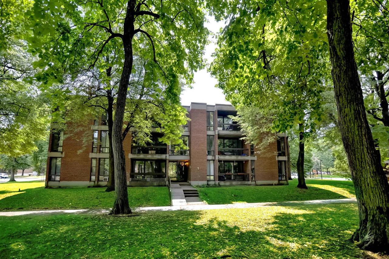 2 Bedroom Premium - 222 Rue Berlioz, Verdun