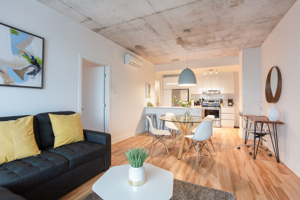 4 1/2 à Louer - Brossard, REM