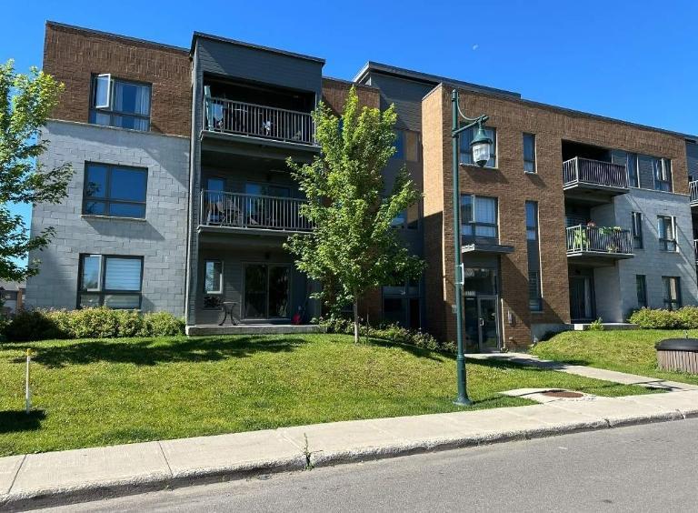 2 CH - 1 SDB - Terrebonne - $1,625 /mo