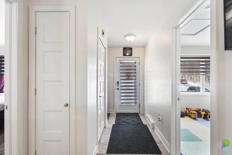 Appartement 6 1/2 à Louer