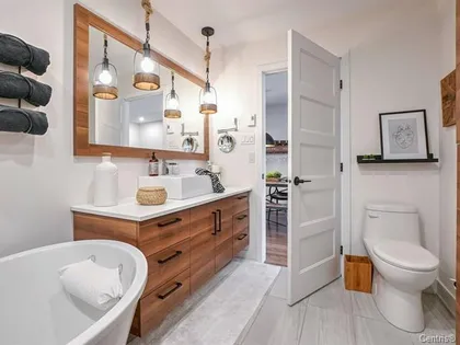 1 room house of 150 m² in Saint-Paul-de-l'Île-aux-Noix