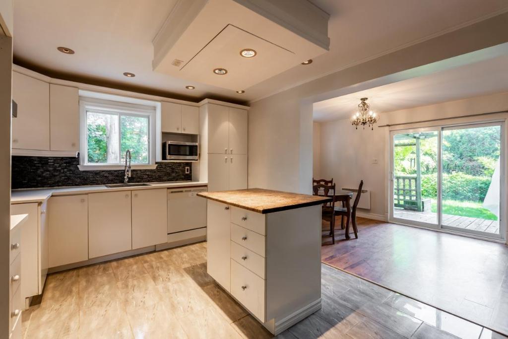 Charmante maison à louer Couple/Seul Coin paisible à Laval Sainte-Dorothée