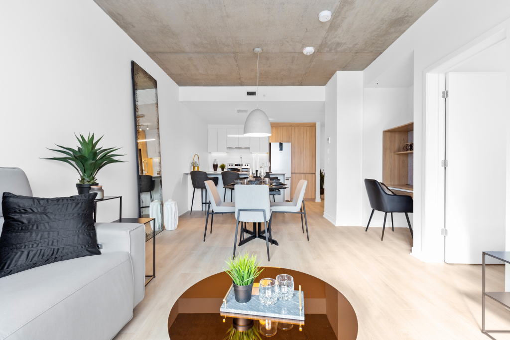 4 1/2 à Louer - Brossard, REM