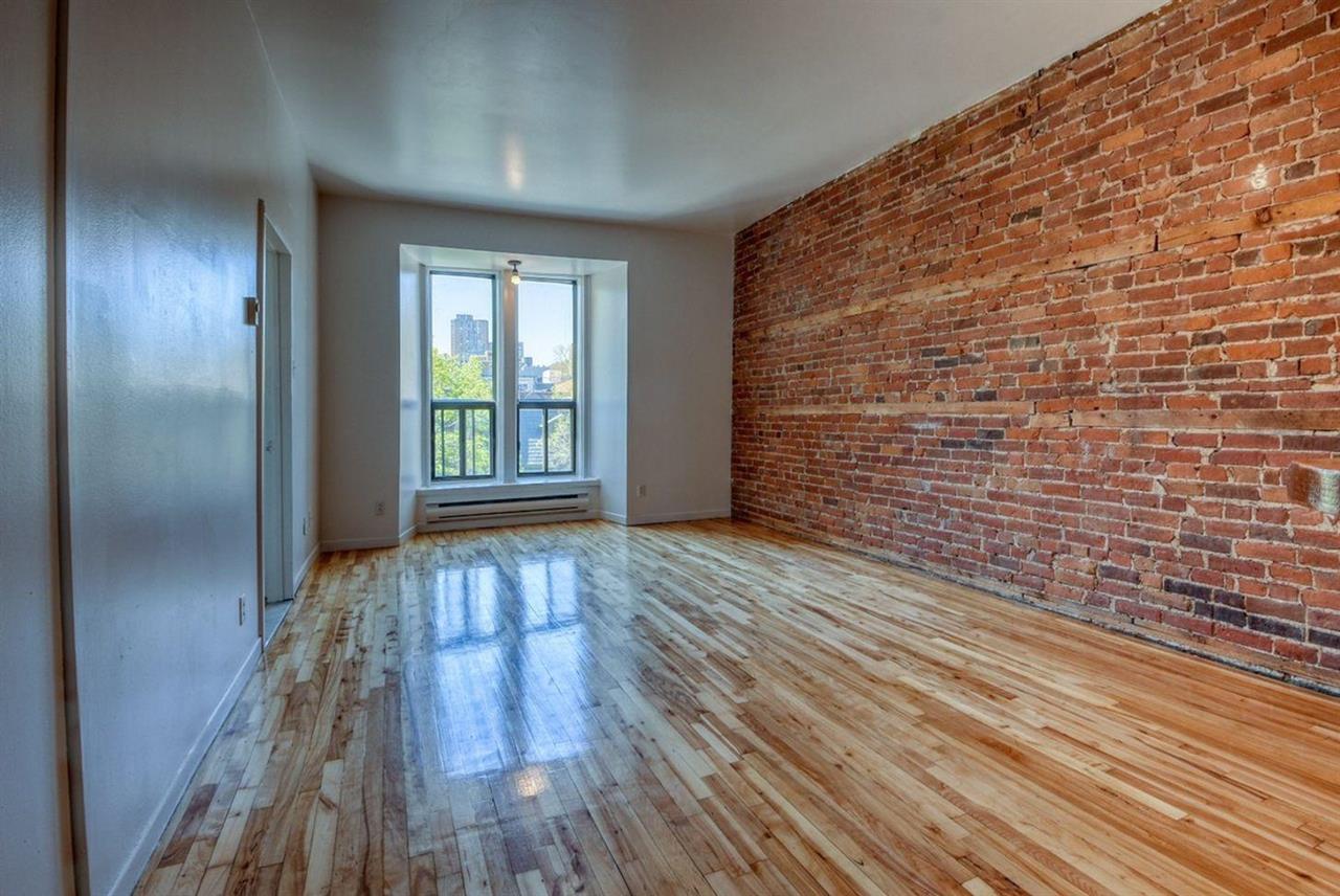 McGill Ghetto Adjacent – 3 Bedroom Apartment - Rue De Bullion, Montréal