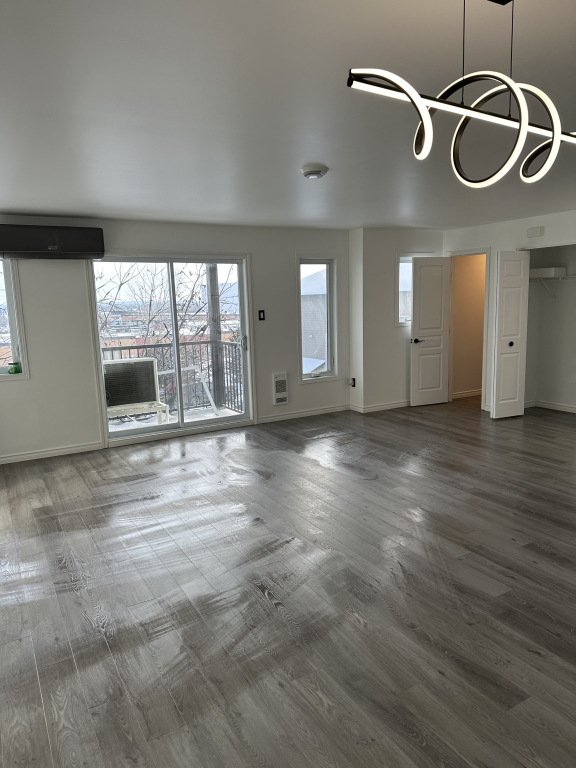 Condo 3 Chambres Entierrement Renové
