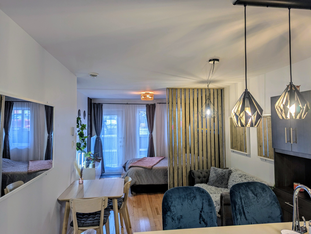 Condo Moderne Meublé