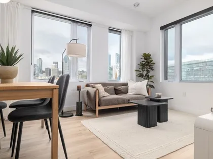 1 room apartment of 97 m² in Montreal