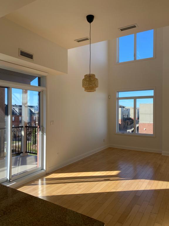 Penthouse 4 1/2 + mezzanine Faubourg Boisbriand