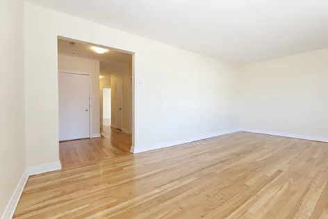 1 room apartment of 52 m² in Montreal