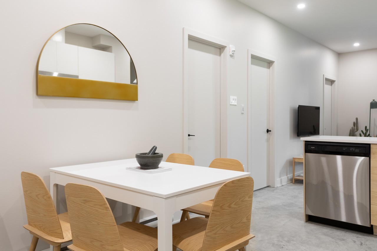 5 Bedroom - 3476 Rue Saint-Dominique, Montréal