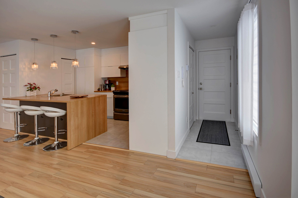 À Repentigny, Magnifique 4 ½ Condo
