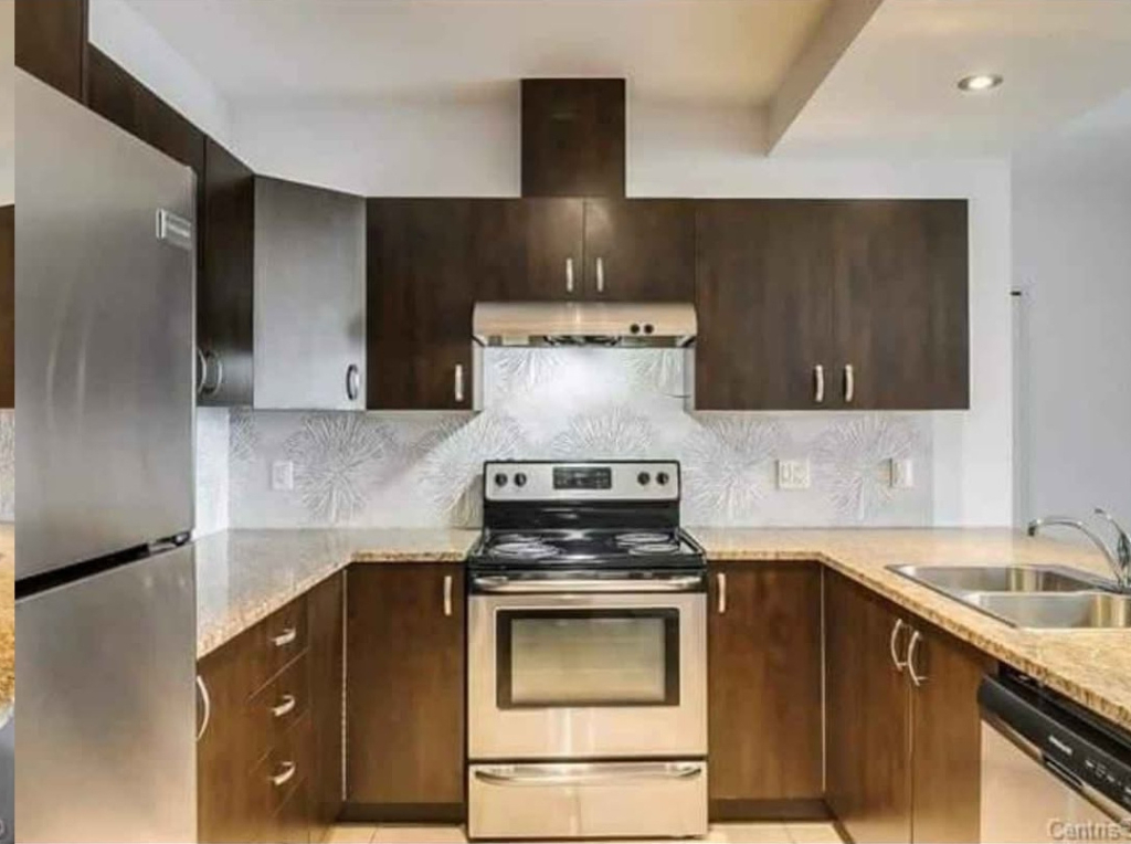 Condo 2 C.c /2 Bed Au Plateu