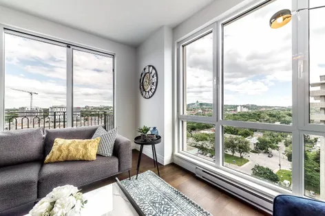 1 room apartment of 143 m² in Côte Saint-Luc