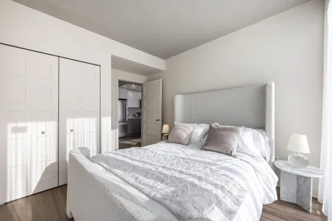 1 room apartment of 165 m² in Pointe-Claire