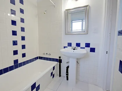 2 rooms apartment of 55 m² in Montreal