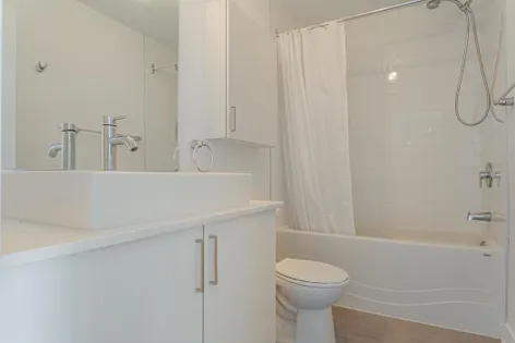 1 room apartment of 64m² in Montreal