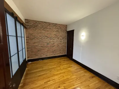 5 rooms apartment of 94 m² in Montreal