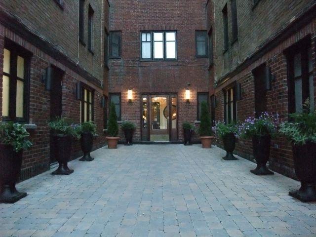Tout inclus sauf le wifi - Beau 3 1/2 au propre, lumineux, art déco (Montréal) - June 1st - Beautiful, clean, 3 1/2 , bright, art deco apt (Montreal)