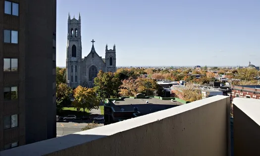 1 room apartment of 60 m² in Montreal