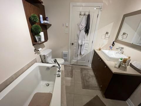 Magnifique CONDO à louer dans le prestigeux BOISÉ de Boucherville / Nicely Located Condo for rent in the prestigeous BOISÉ of Boucherville