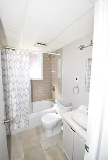 4 rooms apartment of 146 m² in Sherbrooke