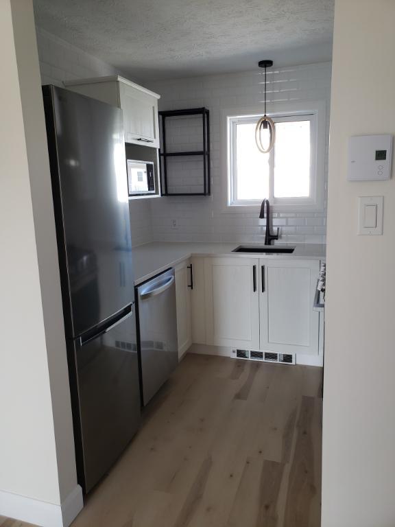 Magog... superbe 5 1/2 style condo