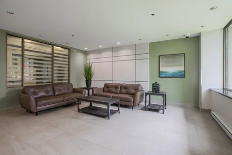 1 room apartment of 99 m² in Montreal