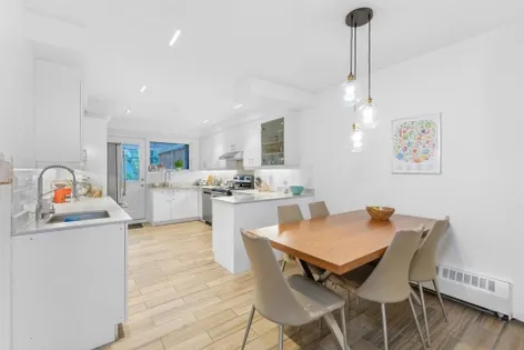 5 rooms apartment of 129 m² in Montreal