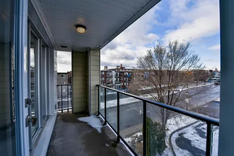 3 rooms apartment of 118m² in Montreal