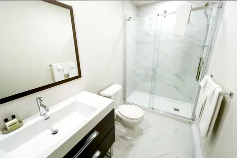 1 room apartment of 130 m² in Montreal