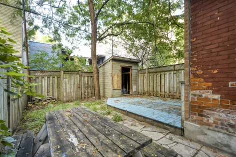4 rooms apartment of 127m² in Montreal