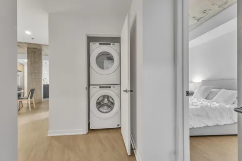 1 room apartment of 99 m² in Montreal