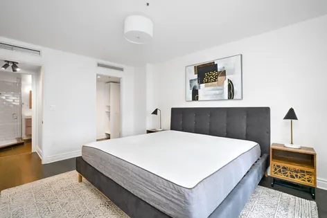 1 room apartment of 116 m² in Montreal