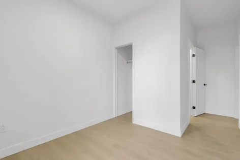 1 room apartment of 118 m² in Montreal