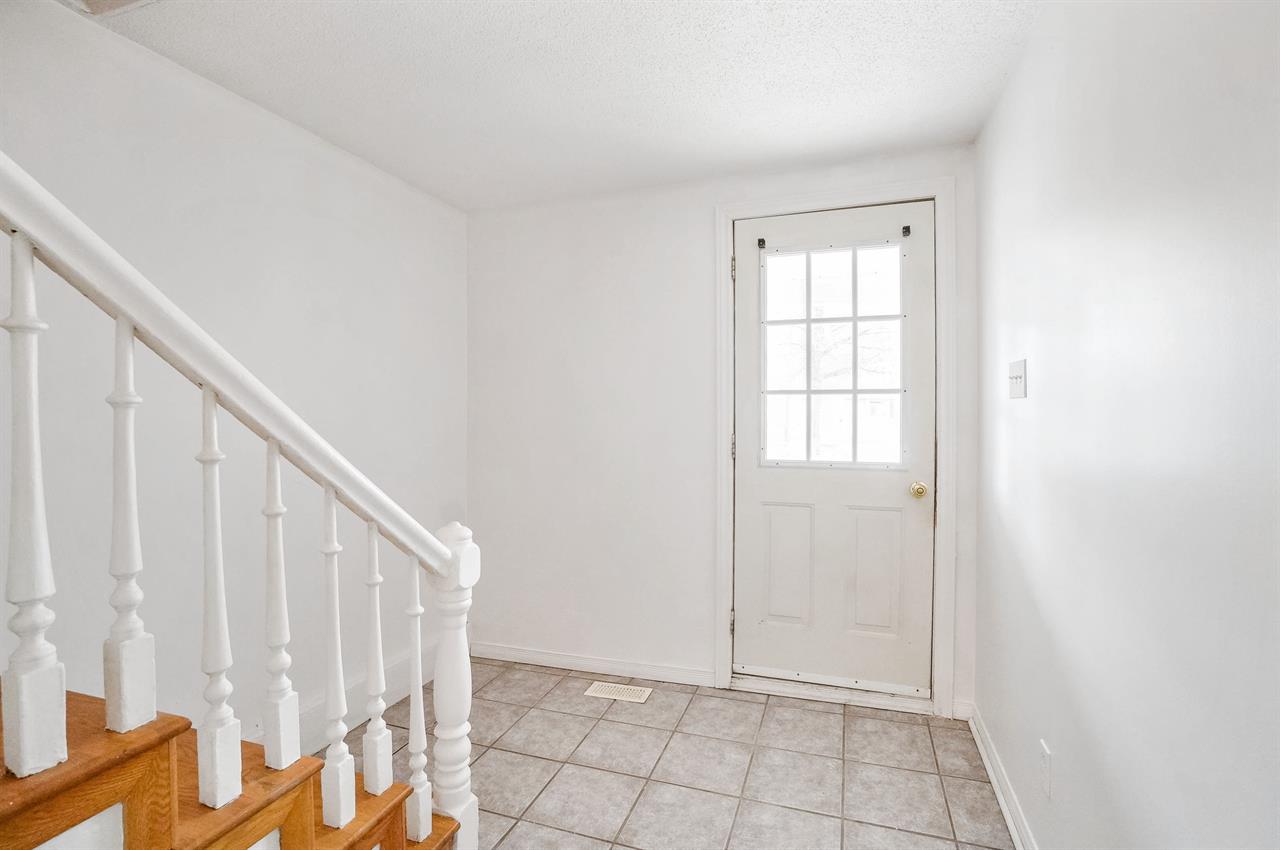 355 Avenue De Buckingham (Buckingham) Duplex De 3 Chambres !
