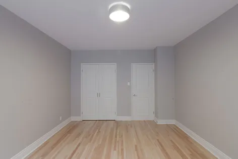 2 rooms apartment of 135m² in Montreal