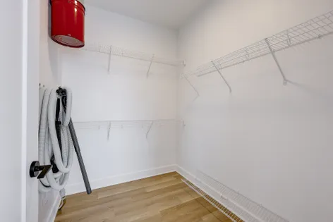 1 room apartment of 125 m² in Otterburn Park