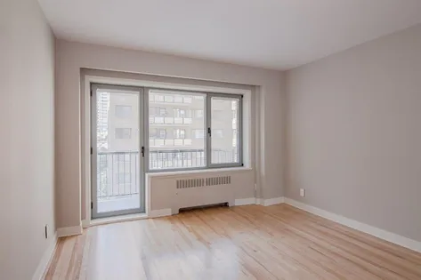 3 rooms apartment of 149 m² in Montreal