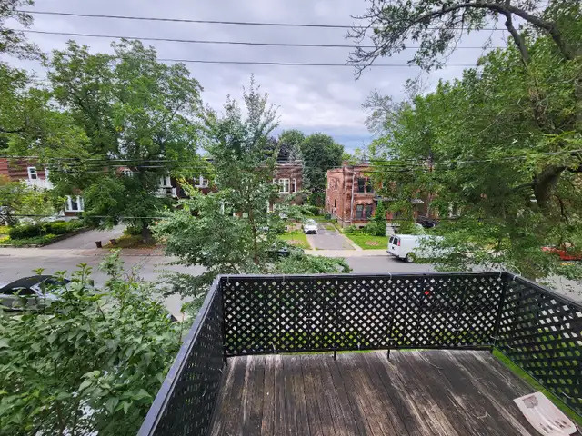 NDG - 3 Bed 2 Bath + Parking Included