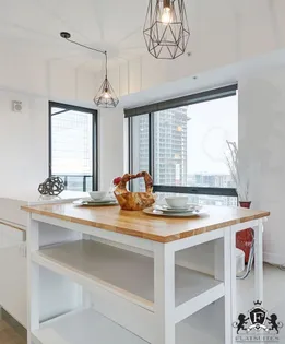 2 rooms apartment of 77m² in Dorval