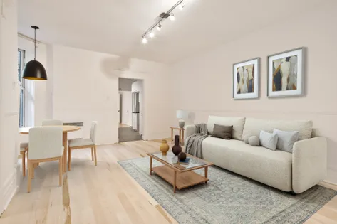 8 rooms apartment of 107 m² in Montreal
