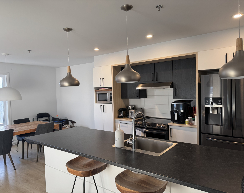 Cession De Bail Condo Locatif Moderne