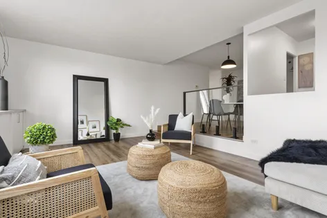 1 room apartment of 98 m² in Montreal