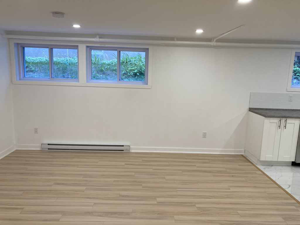 Magnifique Apt 31/2 Construit En 2020