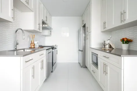 1 room apartment of 127 m² in Westmount