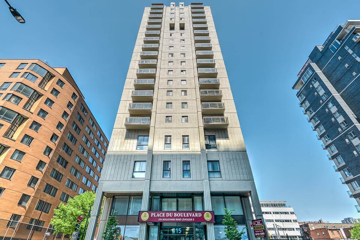 Junior 1 Bedroom Available At 315 East Rene Levesque Blvd - 315 East Rene Levesque Blvd, Montréal
