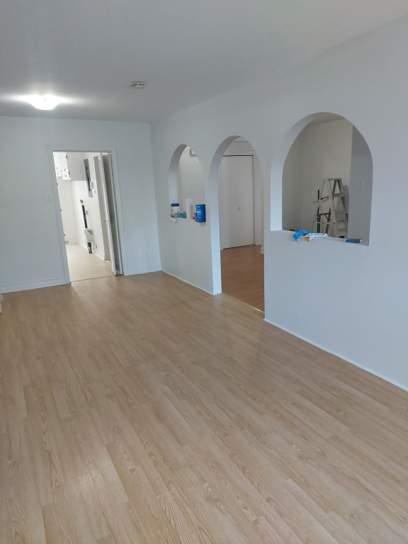 Haut Duplex 5 1/2 à Louer