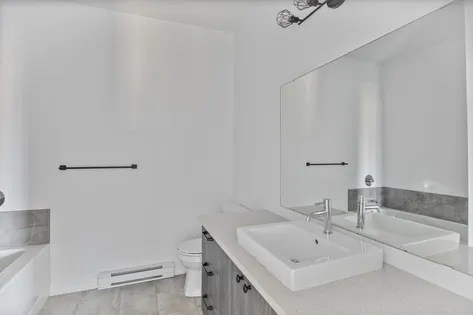4 rooms apartment of 102m² in Gatineau